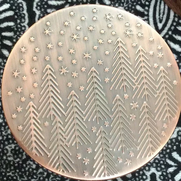 Bath and body works campfire donut candle - Picture 2 of 4